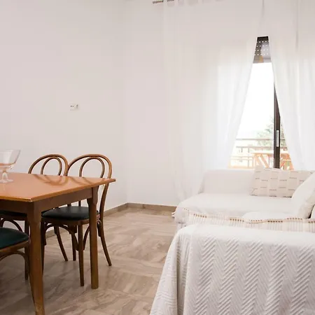 Aparthotel Aelia Ii *